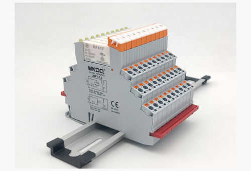 Liitinlohkorelemoduuli PLC-liitäntöille DIN-kiskoon asennettu Push-in-liitäntä