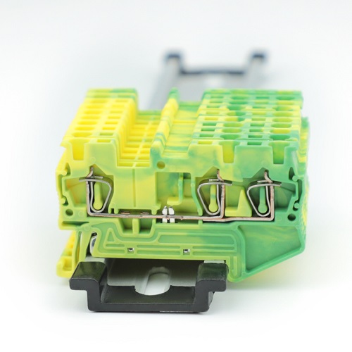 ST1.5-TW-PE 1,5 mm2 jousen häkki ruuvition PE Earth -liittimellä